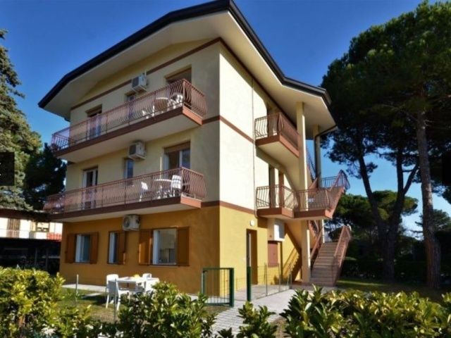 Villa STEFANO ***