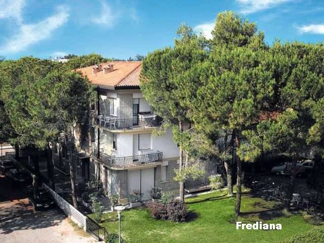 Villa FREDIANA ***