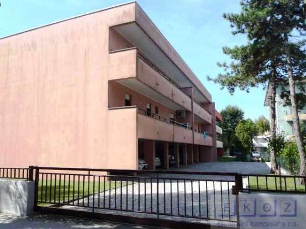 Apartmány AZZURRA ***