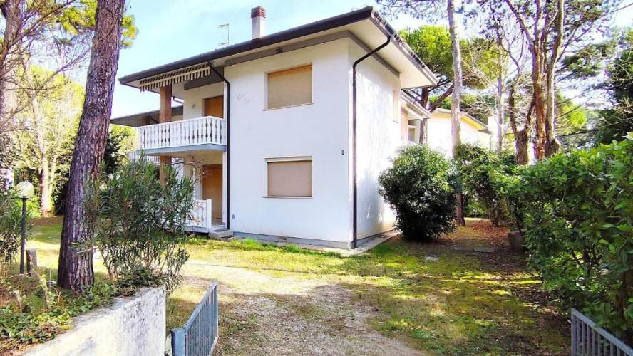 Villa LEDA ***