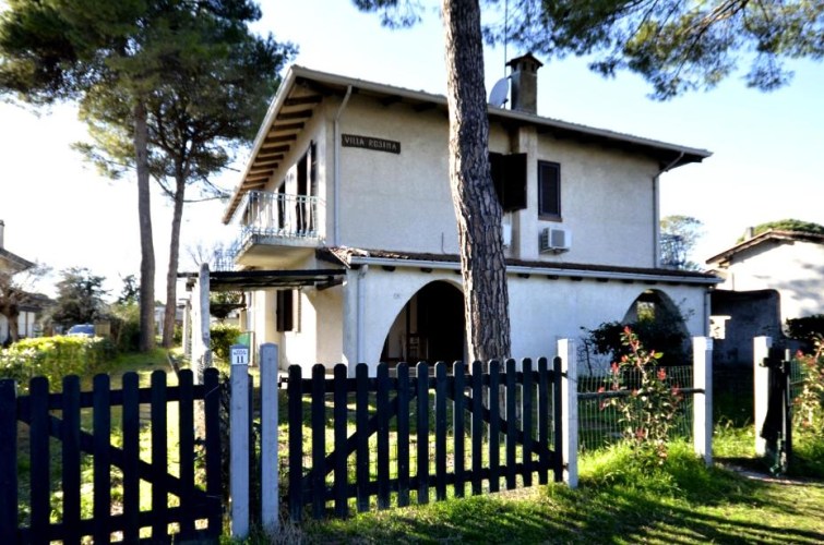 Villa ROSINA***
